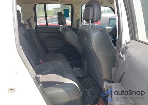 2017 Jeep Patriot Sport Se Fwd z USA, uszkodzony, nr VIN 1C4NJPBA2HD134174